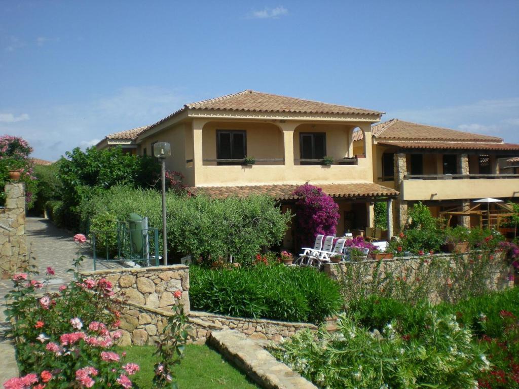 Baia De Bahas - & Apart-hotel Marinella (Sardinia)